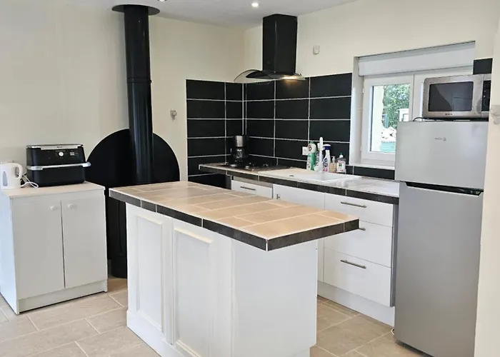 Casa de Férias Le Bûcher Du Château Barbeville