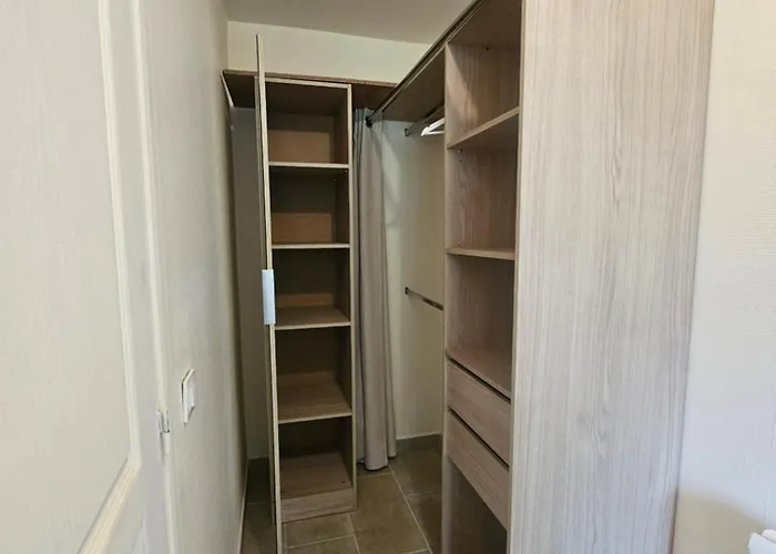 Le Bûcher Du Château Barbeville